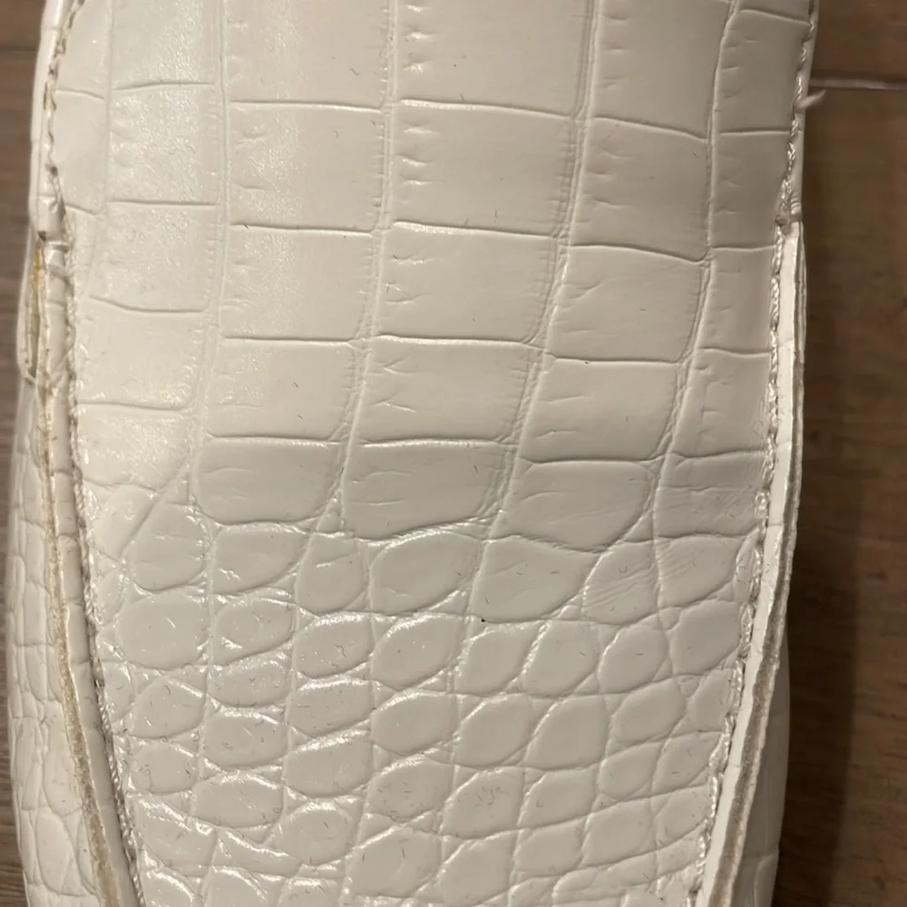 Shoes - Picture 5 of 7